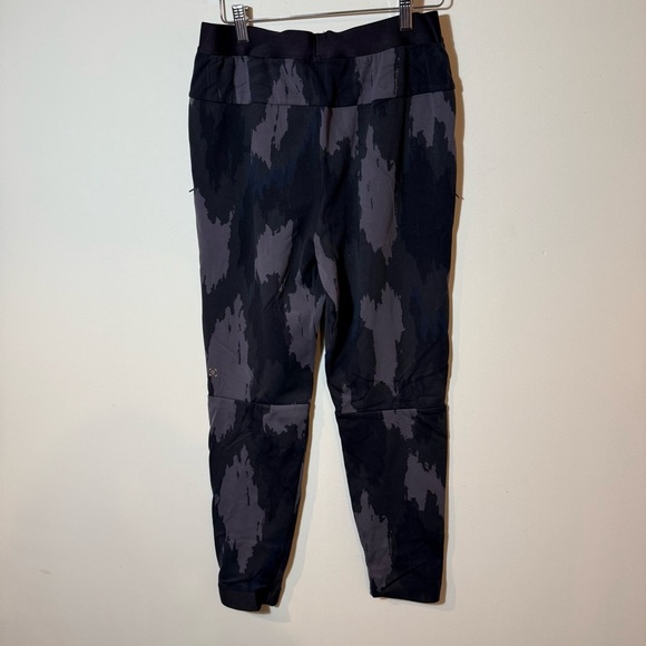 lululemon athletica Robert Geller collaboration Black Sweatpants Joggers - Picture 7 of 14